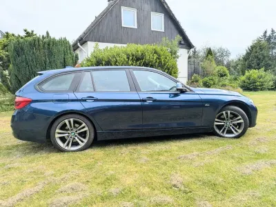 Gebraucht BMW 325 Sport Line 224 PS (164 kW) 2017 Blau Kombi