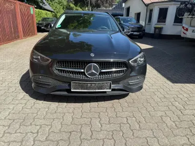 Gebraucht Mercedes C200 163 PS (119 kW) 2022 Schwarz Kombi