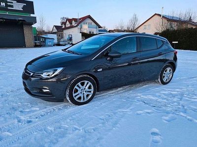 Gebraucht Opel Astra Business 136 PS (100 kW) 2016 Grau Limousine