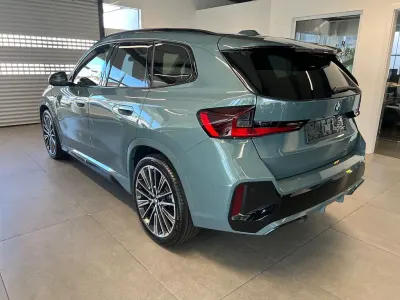 Second-hand BMW X1 M Sport 211 CP (155 kW) 2024 Verde SUV