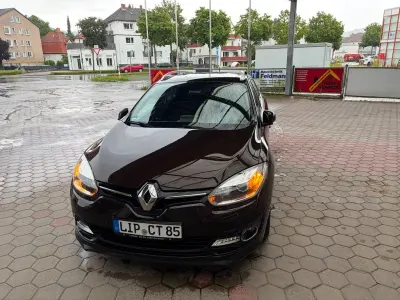 Gebraucht Renault Mégane III LIMITED 110 PS (80 kW) 2015 Braun Limousine
