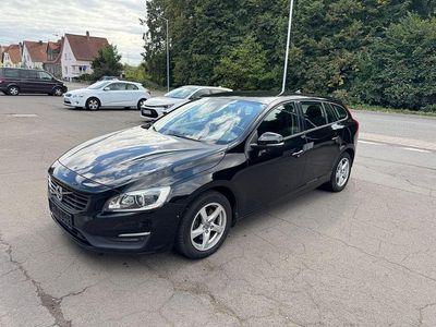 Gebraucht Volvo V60 Business Edition 150 PS (110 kW) 2017 Schwarz Kombi