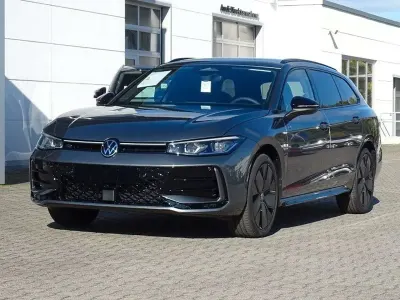 Neu VW Passat Style 150 PS (110 kW) 2025 Grau Kombi