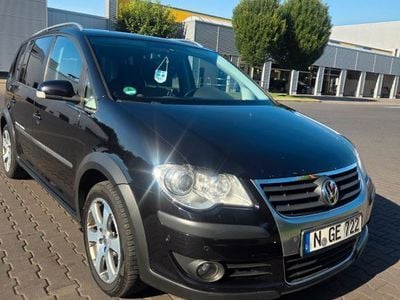 VW Touran Cross