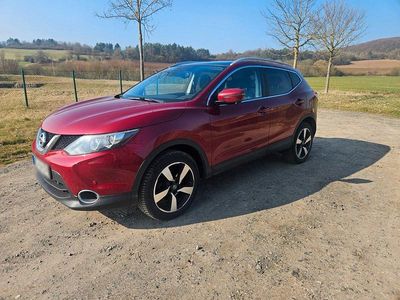 Second-hand Nissan Qashqai 360º 131 CP (96 kW) 2015 Roșu SUV