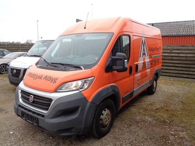 Gebraucht Fiat Ducato 131 PS (96 kW) 2015 Orange Van
