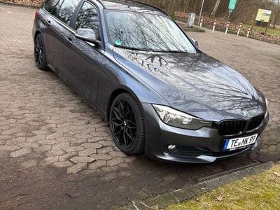 Gebraucht BMW 318 Performance 143 PS (105 kW) 2013 Grau Kombi