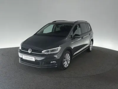 Gebraucht VW Touran Highline 150 PS (110 kW) 2025 Grau Van / Kleinbus