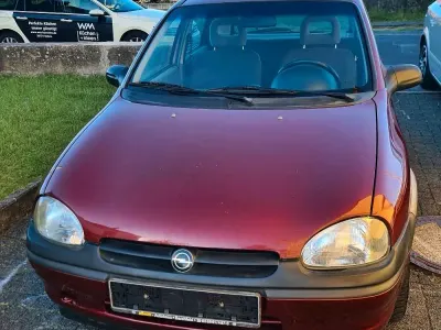 Gebraucht Opel Corsa 60 PS (44 kW) 1997 Rot Kleinwagen
