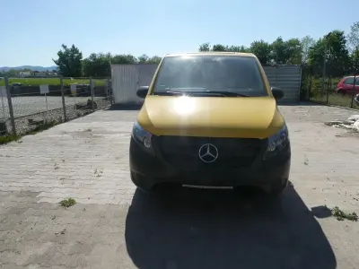 Gebraucht Mercedes Vito 102 PS (75 kW) 2021 Gelb Van