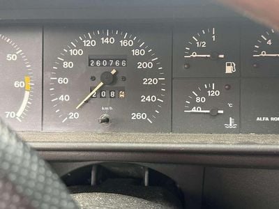 Gebraucht Alfa Romeo 75 145 PS (106 kW) 1990 Limousine