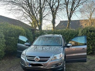 Gebraucht VW Tiguan Track & Field 180 PS (132 kW) 2010 Grau SUV