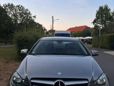 Gebraucht Mercedes C250 204 PS (150 kW) 2011 Silber Coupé