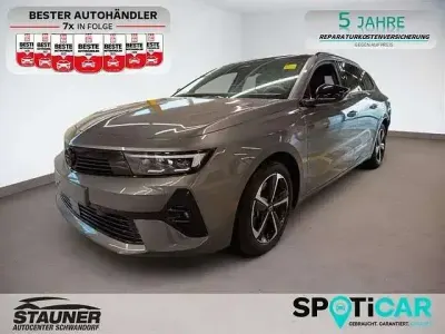 Gebraucht Opel Astra 131 PS (96 kW) 2025 Vulkan grau metallic Kleinwagen