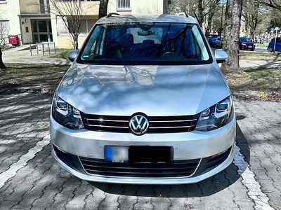 Gebraucht VW Sharan Comfortline 150 PS (110 kW) 2015 Grau Van / Kleinbus