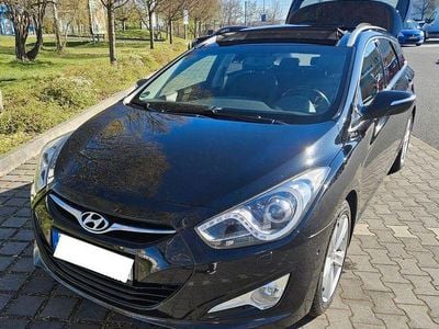 Usata Hyundai i40 Premium 177 CV (130 kW) 2013 Nero Station wagon
