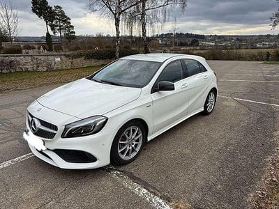 Gebraucht Mercedes A180 AMG 122 PS (89 kW) 2017 Weiß Limousine