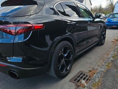 Gebraucht Alfa Romeo Stelvio 280 PS (205 kW) 2018 Schwarz SUV