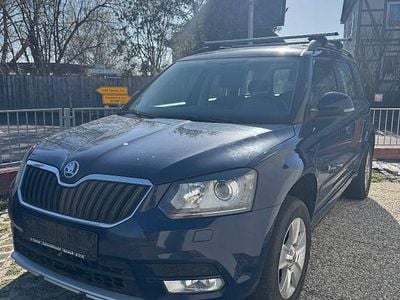 Gebraucht Skoda Yeti 140 PS (102 kW) 2014 Blau SUV