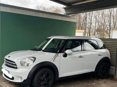 Weiß Gebraucht 2016 Mini Countryman SUV | 10.700 €