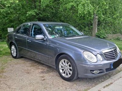 Mercedes E320