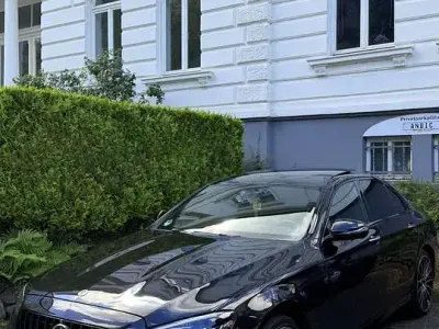 Gebraucht Mercedes E400 330 PS (242 kW) 2021 Schwarz Limousine