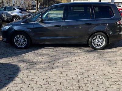 Gebraucht Ford Galaxy Titanium 209 PS (153 kW) 2017 Braun Van / Kleinbus