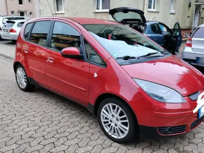 Gebraucht Mitsubishi Colt 95 PS (69 kW) 2008 Rot Limousine