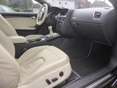 Second-hand Audi S5 Advanced Plus 354 CP (260 kW) 2010 Negru Coupe