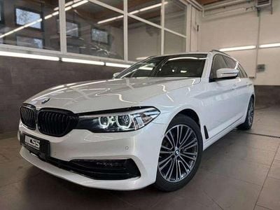 Gebraucht BMW 520 Sport Line 184 PS (135 kW) 2019 Mineralweiss (metallic) Kombi