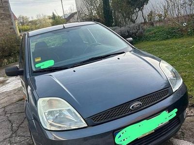 Gebraucht Ford Fiesta 60 PS (44 kW) 2004 Blau Kleinwagen