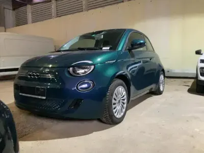Gebraucht Fiat 500e 86 kW (118 PS) 2023 Grün Limousine