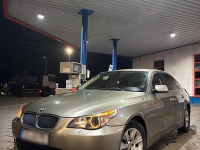 Usata BMW 520 170 CV (125 kW) 2005 Oro Berlina