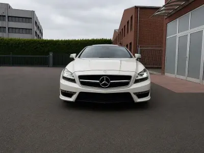 Gebraucht Mercedes CLS63 AMG AMG 557 PS (409 kW) 2012 Weiß Coupé