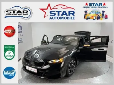 Gebraucht BMW 520 M Sport 197 PS (144 kW) 2026 Black sapphire metallic Limousine