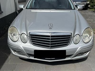 Mercedes E280