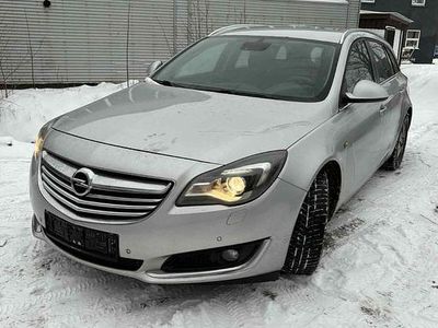Gebraucht Opel Insignia Edition 140 PS (102 kW) 2015 Silber Kombi
