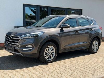 Usata Hyundai Tucson Trend 132 CV (97 kW) 2016 Grigio SUV