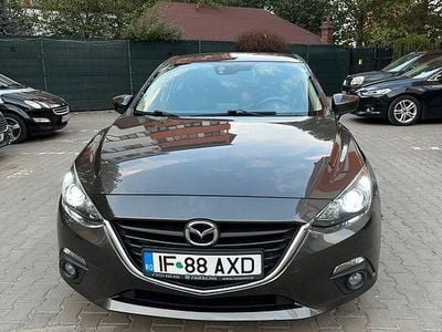 Grau Gebraucht 2016 Mazda 3 Sports-Line Limousine | 12.500 € (Fairer Preis)