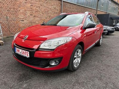 Gebraucht Renault Mégane III 101 PS (74 kW) 2013 Rot Limousine