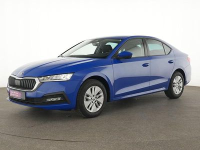 Blau Gebraucht 2024 Skoda Octavia Ambition Limousine | 22.075 € (Fairer Preis)