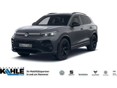 Neu VW Tiguan Style 150 PS (110 kW) 2025 Grau (delfingrau) SUV