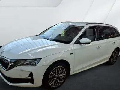 Gebraucht Skoda Octavia Tour 150 PS (110 kW) 2025 Moon weiss Kombi