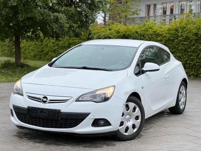 Opel Astra GTC