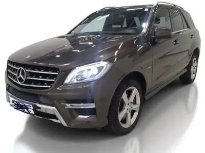 Gebraucht Mercedes ML350 306 PS (225 kW) 2012 Citrinbraun SUV