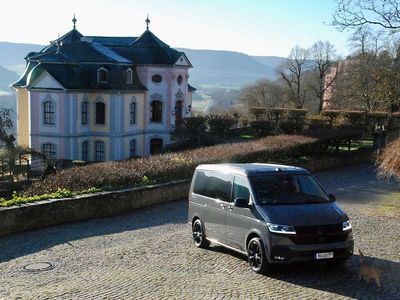 Grau Gebraucht 2023 VW California Beach Van | 63.900 € (Etwas zu teuer)