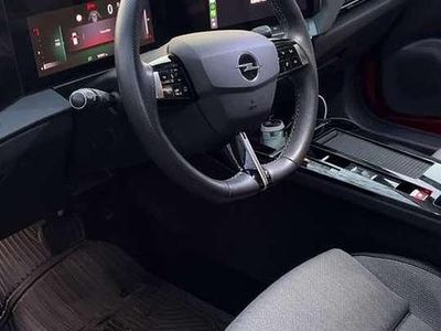 Gebraucht Opel Astra Elegance 131 PS (96 kW) 2023 Rot Kleinwagen