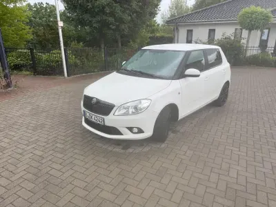 Gebraucht Skoda Fabia Cool Edition 69 PS (50 kW) 2014 Weiß Limousine