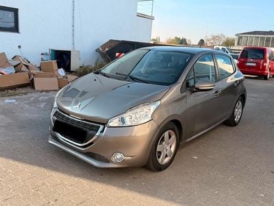 Brugt Peugeot 208 Active 95 HK (69 kW) 2012 Grå Hatchback