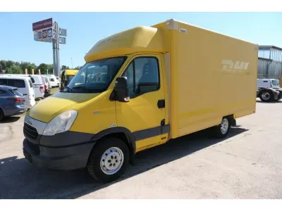 Gebraucht Iveco Daily 106 PS (77 kW) 2013 Gelb Van